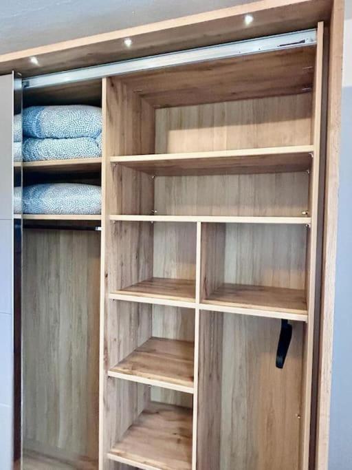 Moderne Ruhige Wohnung Bochum Angebunden Bagian luar foto